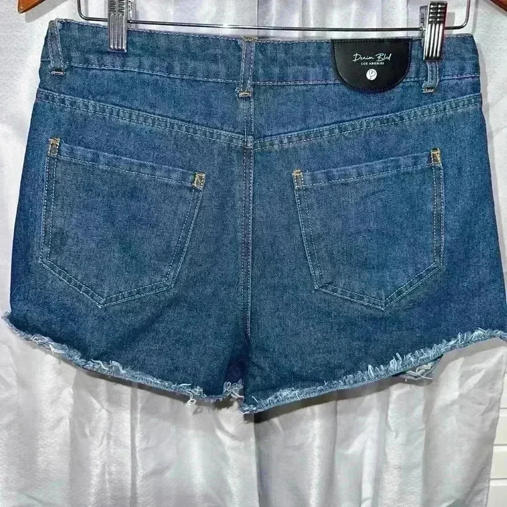 Denim Blvd Bedazzled Destressed Denim Shorts Blue M Size - Picture 13 of 13